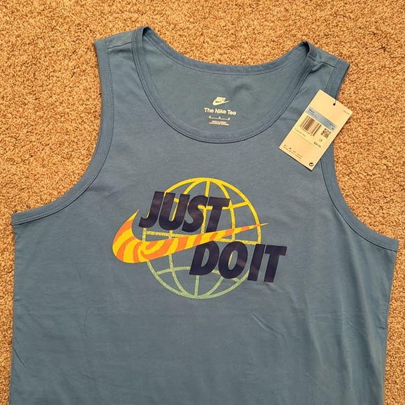 Nike Tank - Picture 3 of 5